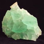 Друза кристаллов зеленого флюорита