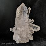 Сросток кристаллов Кварца - Горного хрусталя с включениями Хлорита