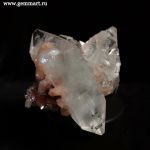 Друза кристаллов прозрачного Апофиллита и  персикового Стильбита