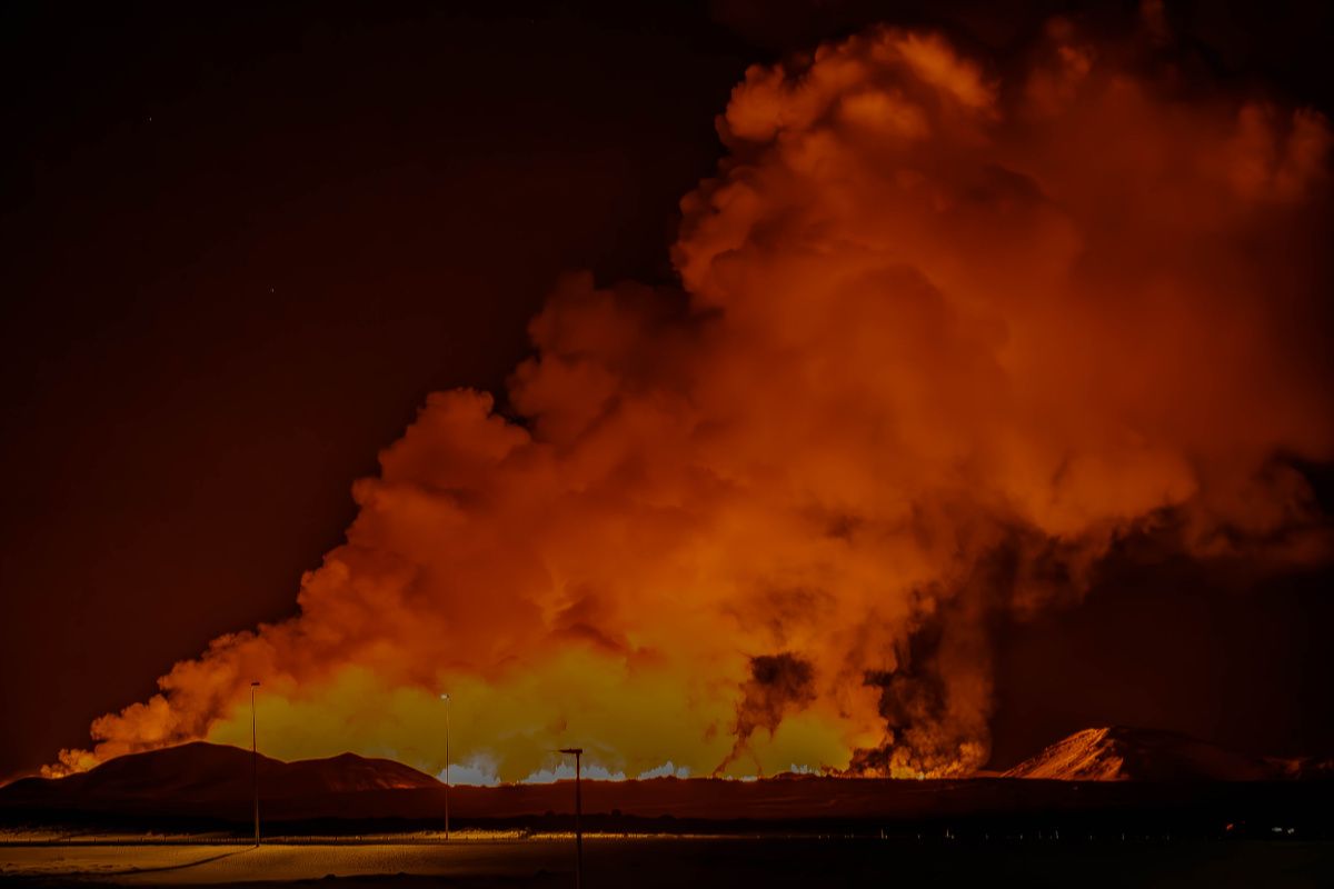 Возобновилась вулканическая активность на западе Исландии